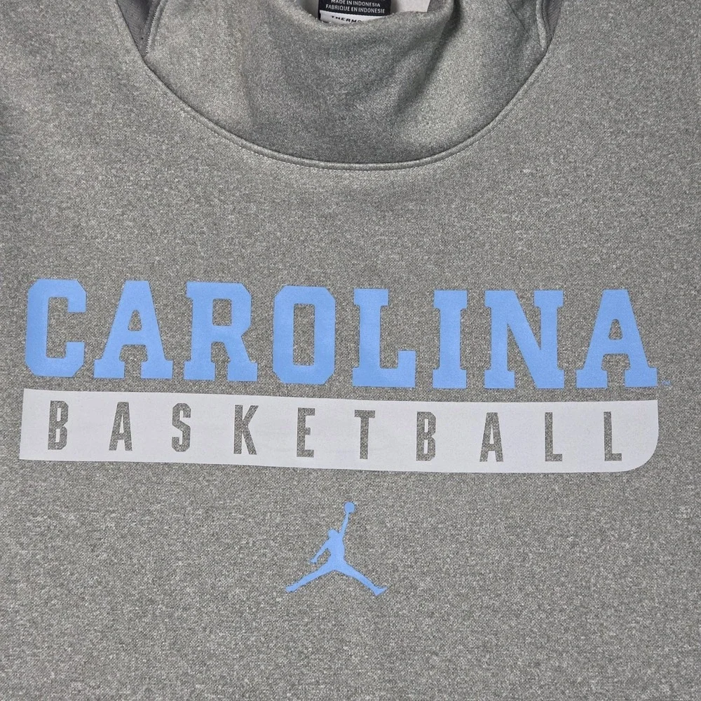 Jordan Therma-Fit UNC Tar Heels Carolina Basketball Pullover Hoodie Mens XL Grey